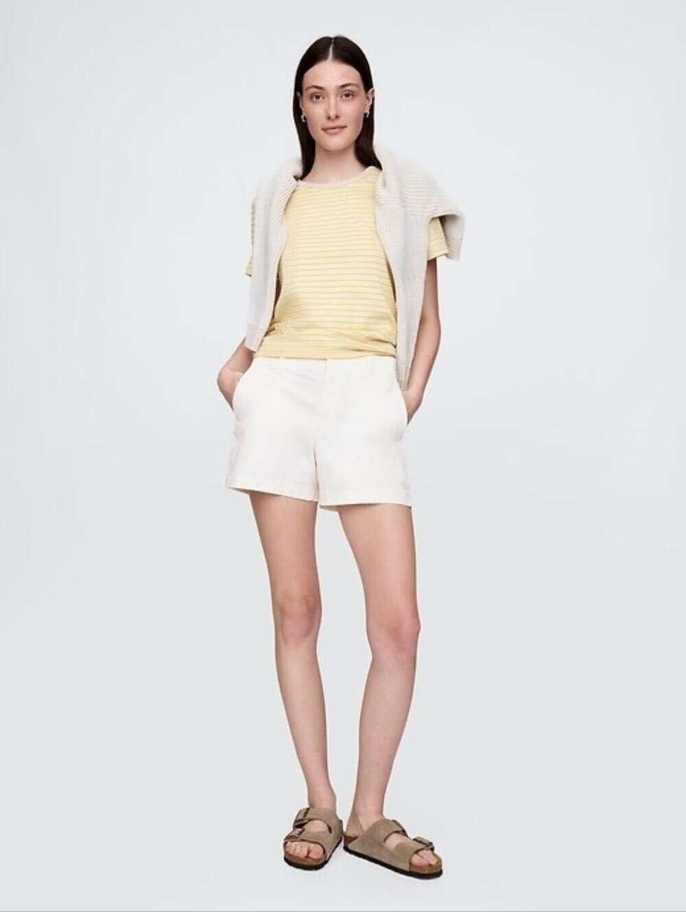 Gap #582943 White 4" Downtown Khaki Shorts NWT